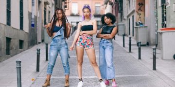 Y2K Fashion: 7 Ways to Rock the 2000s Trends in 2025 - Cover Image